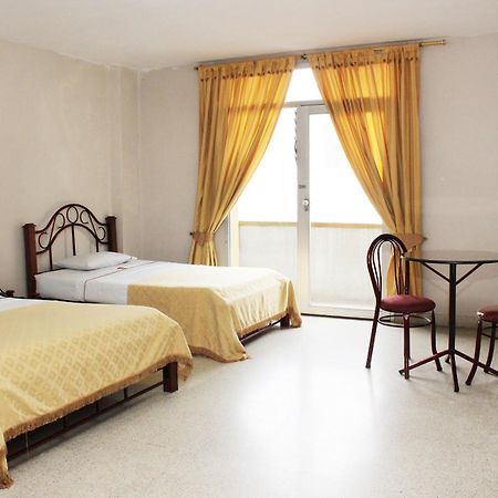 ميديلين Hotel Normandia المظهر الخارجي الصورة