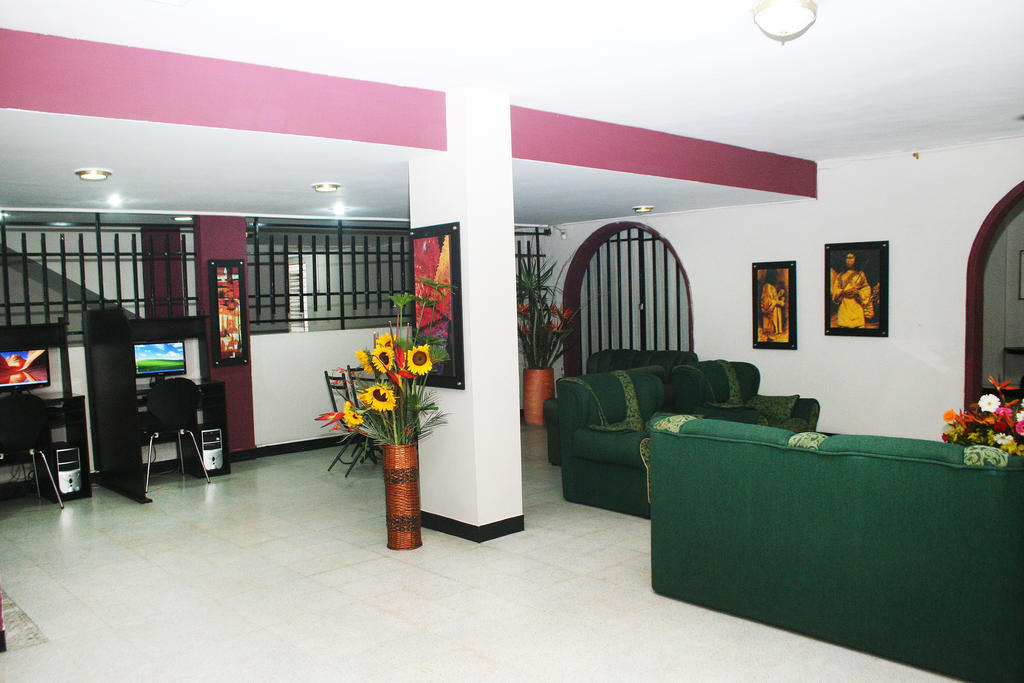 ميديلين Hotel Normandia المظهر الخارجي الصورة