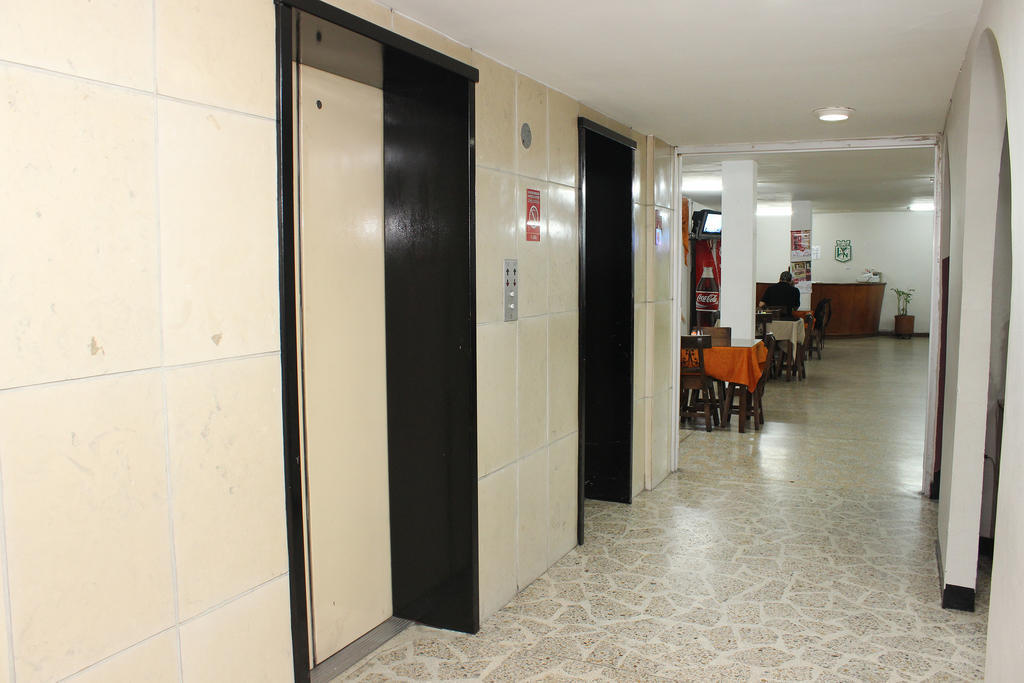 ميديلين Hotel Normandia المظهر الخارجي الصورة